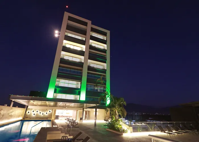 Holiday Inn & Suites - Puerto Vallarta Marina & Golf By Ihg